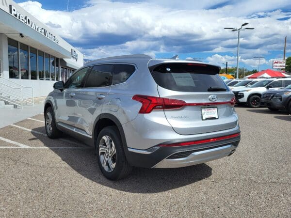 2023 Hyundai Santa Fe - Image 3