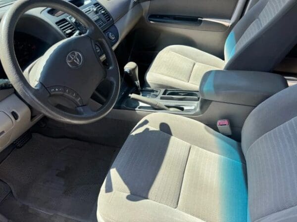 2005 Toyota Camry - Image 5