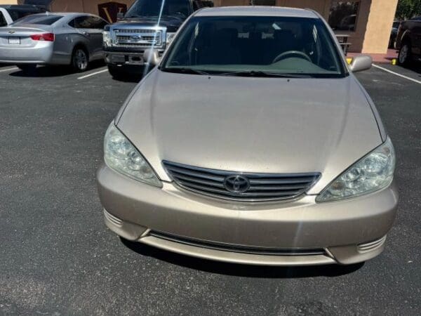 2005 Toyota Camry - Image 3