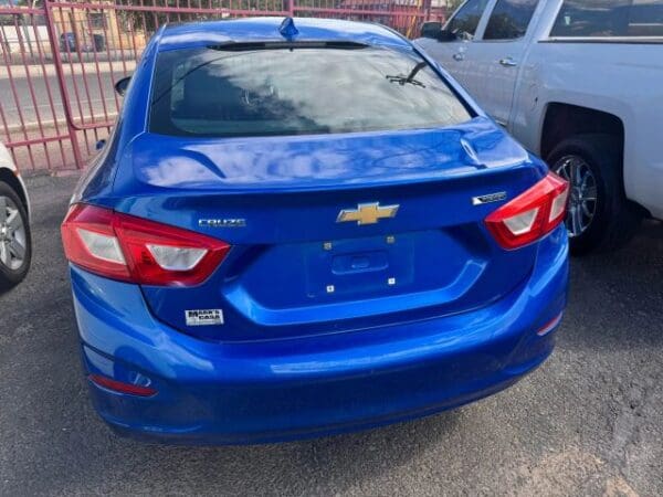 2017 Chevrolet Cruze - Image 4