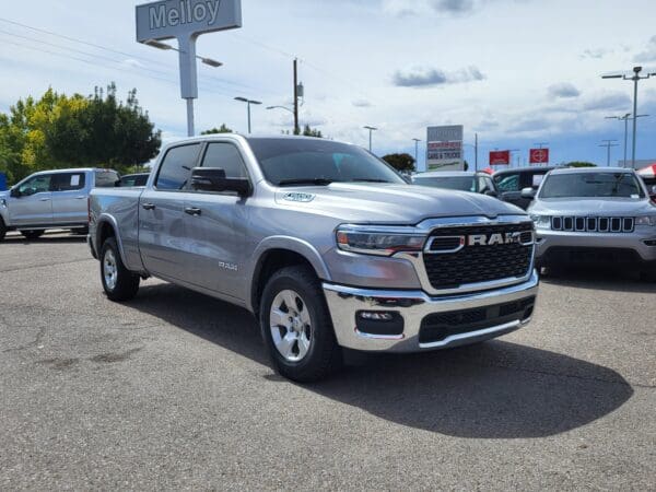2025 Ram 1500 - Image 4