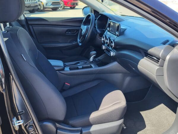 2025 Nissan Sentra - Image 14