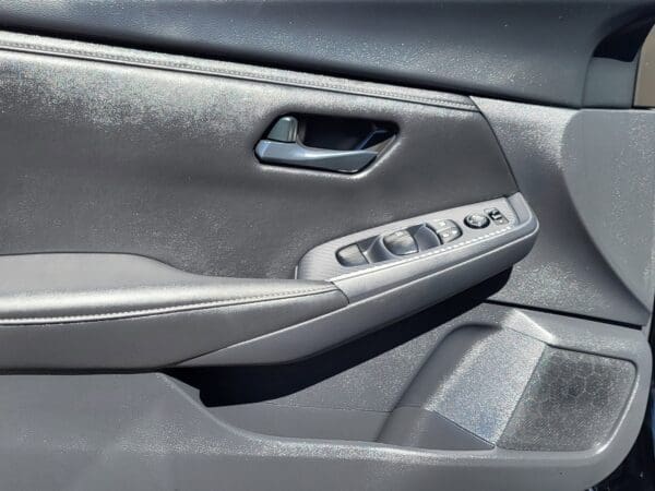 2025 Nissan Sentra - Image 6