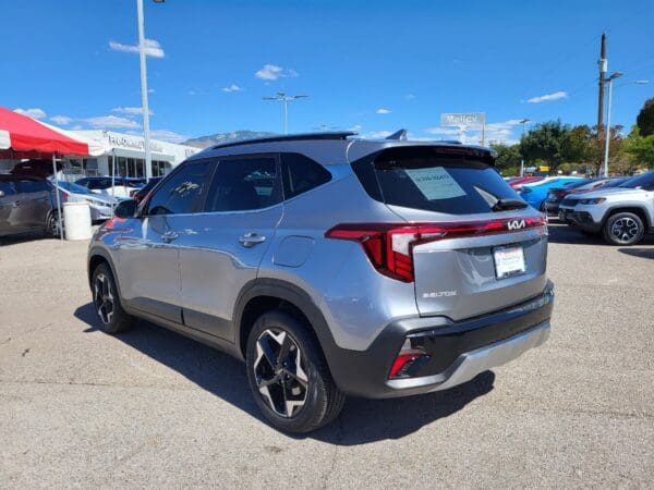 2024 Kia Seltos - Image 3