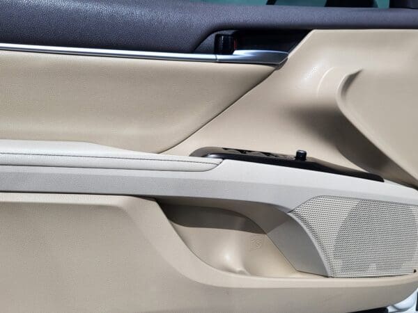 2021 Toyota Camry - Image 6