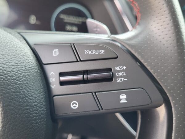 2023 Hyundai Sonata - Image 21
