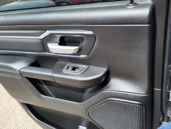 2025 Ram 1500 - Image 10