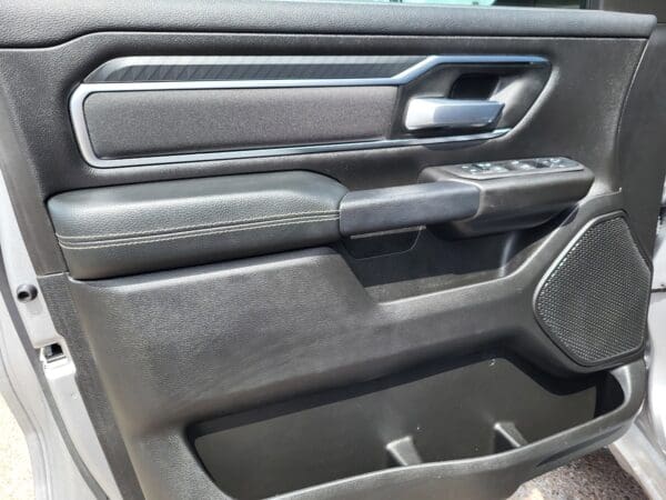 2025 Ram 1500 - Image 6
