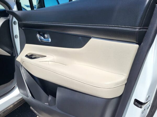 2025 Nissan Murano - Image 15