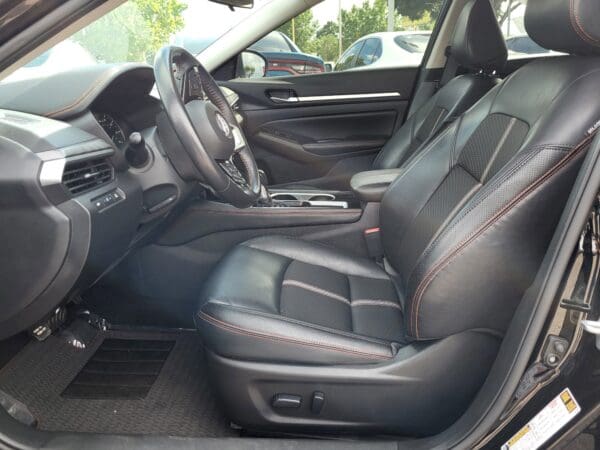 2024 Nissan Altima - Image 8