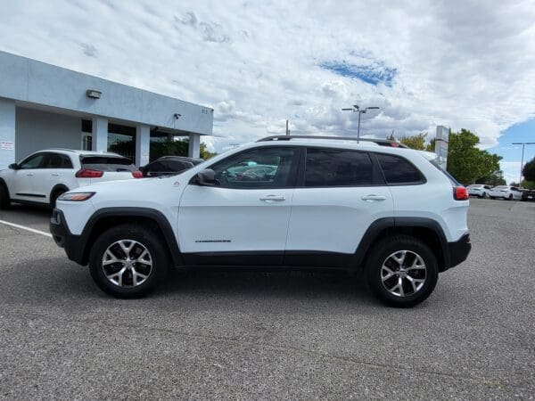 2016 Jeep Cherokee - Image 2