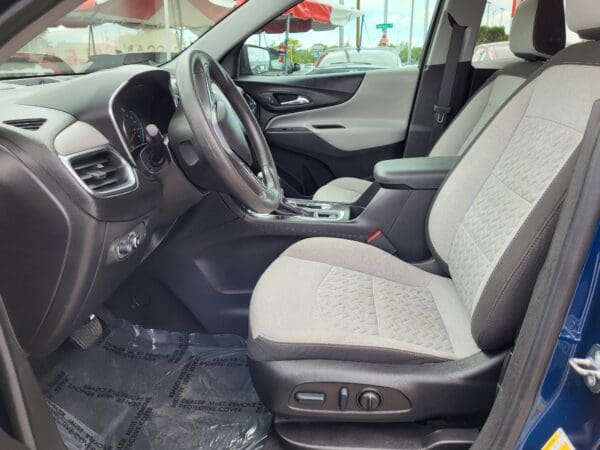2022 Chevrolet Equinox - Image 8