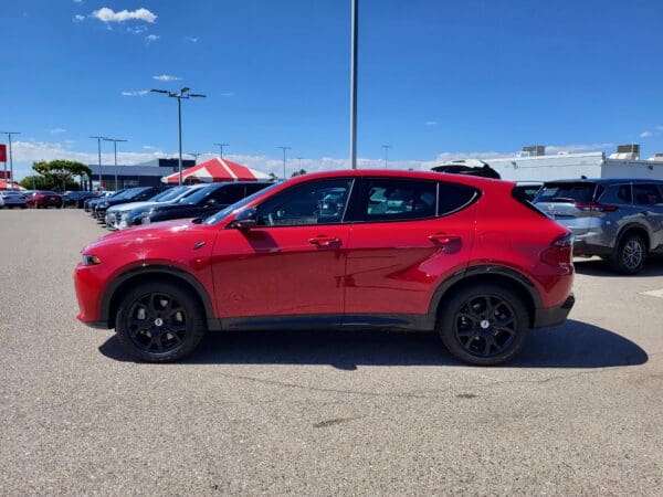 2024 Dodge Hornet - Image 2