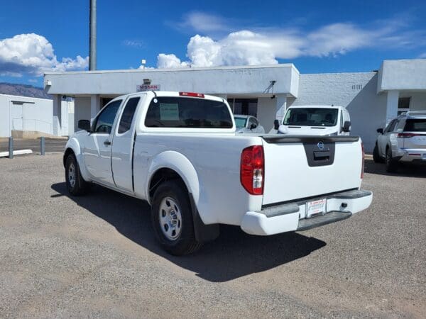 2021 Nissan Frontier - Image 3
