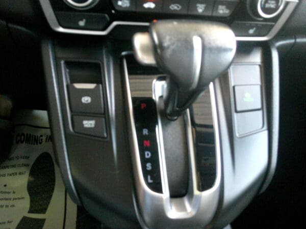 2017 Honda CR-V - Image 16