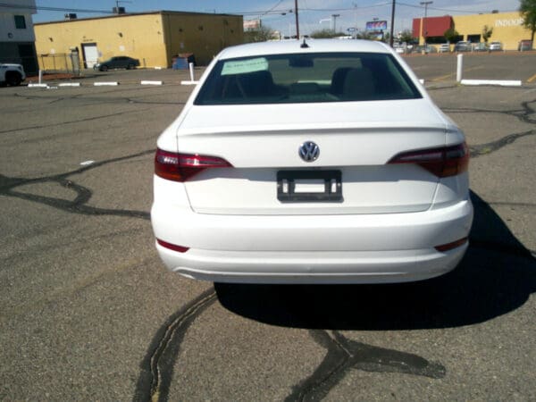 2019 Volkswagen Jetta - Image 4