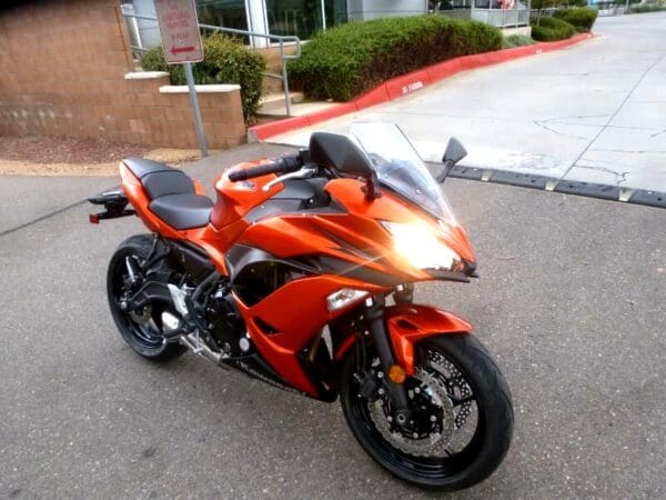 2017 Kawasaki Ninja 650 ABS - Image 3