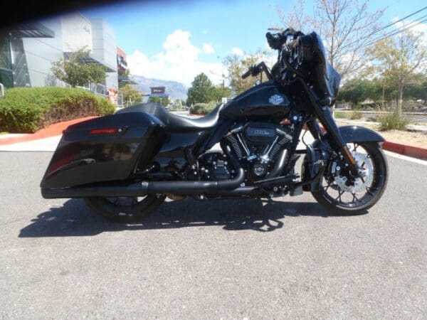 2022 Harley-Davidson FLHXS