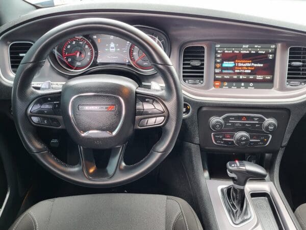 2022 Dodge Charger - Image 11