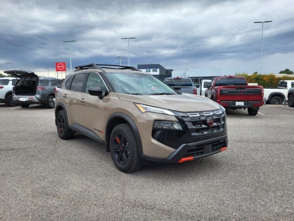 2025 Nissan Rogue - Image 4