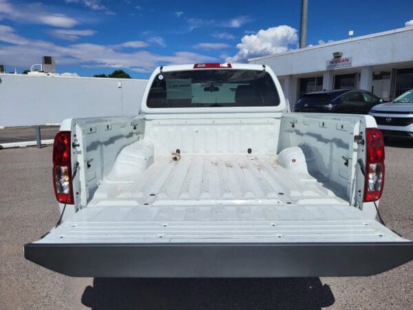 2021 Nissan Frontier - Image 12