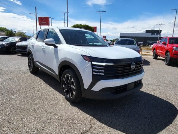 2025 Nissan Kicks - Image 4
