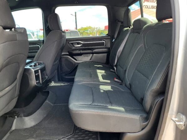 2025 Ram 1500 - Image 11