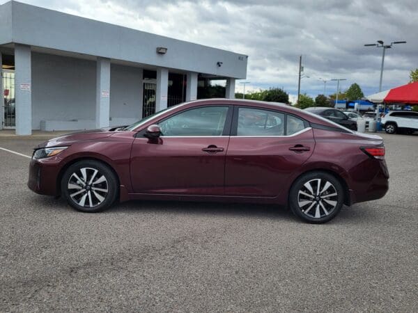 2025 Nissan Sentra - Image 2