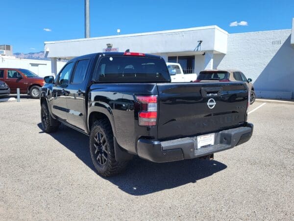 2023 Nissan Frontier - Image 3