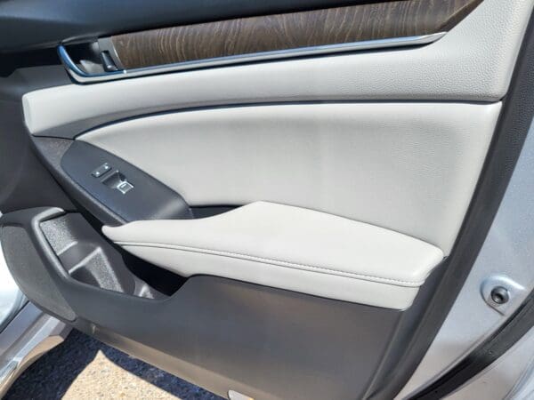 2020 Honda Accord Sedan - Image 15