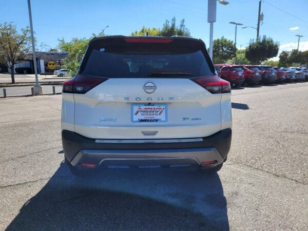 2023 Nissan Rogue - Image 13