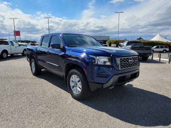 2022 Nissan Frontier - Image 4