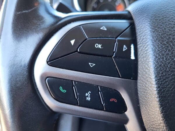 2019 Jeep Cherokee - Image 19
