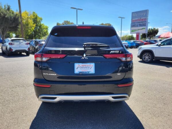 2024 Mitsubishi Outlander - Image 14