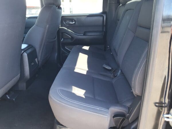 2023 Nissan Frontier - Image 9