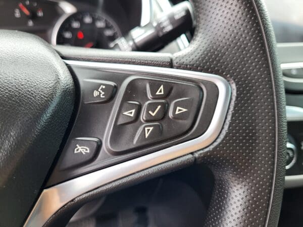 2022 Chevrolet Equinox - Image 20