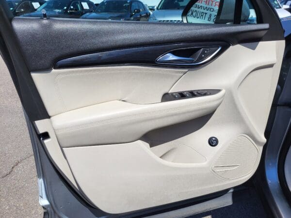 2023 Buick Envision - Image 6