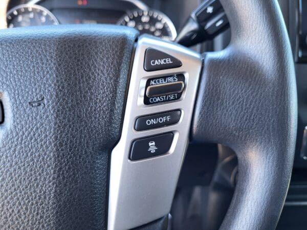 2023 Nissan Titan - Image 20