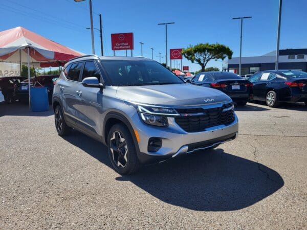 2024 Kia Seltos - Image 4