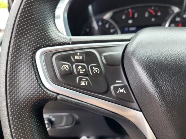 2022 Chevrolet Equinox - Image 19