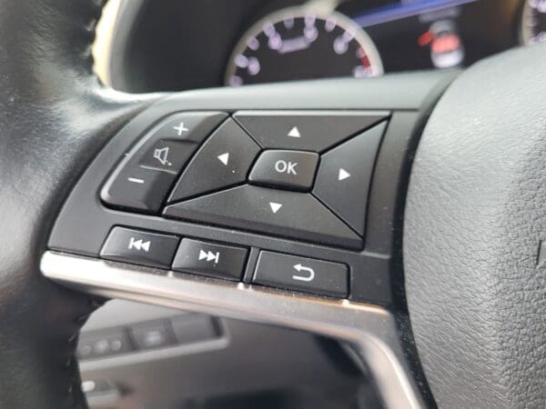 2025 Nissan Sentra - Image 18