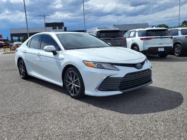 2021 Toyota Camry - Image 4