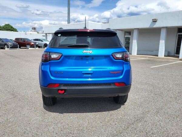 2023 Jeep Compass - Image 13