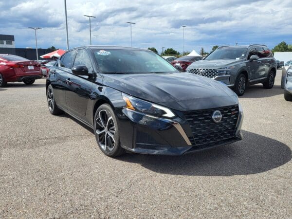 2024 Nissan Altima - Image 5