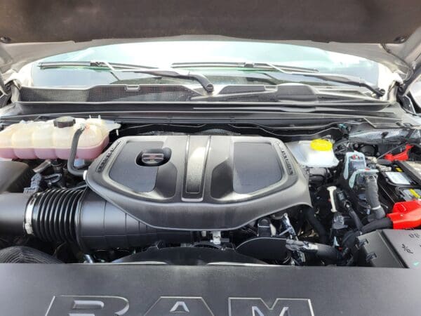 2025 Ram 1500 - Image 17