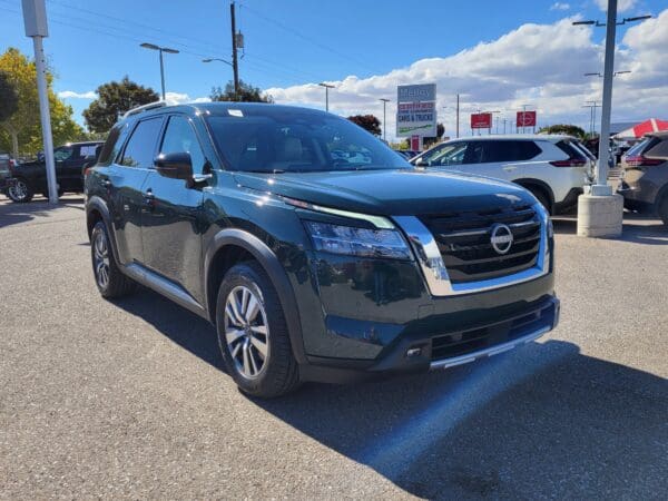 2023 Nissan Pathfinder - Image 4
