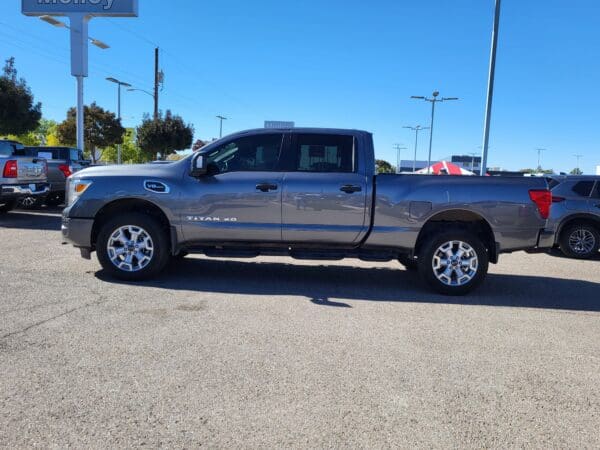 2024 Nissan Titan XD