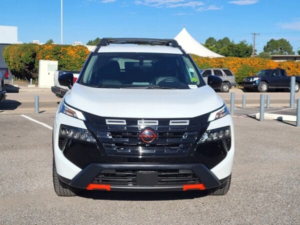 2025 Nissan Rogue - Image 5