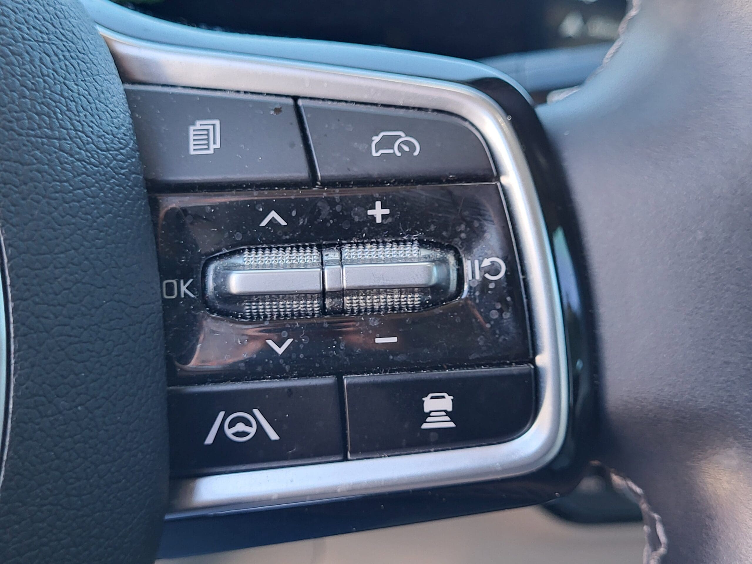 2024 Kia Sorento - Image 20
