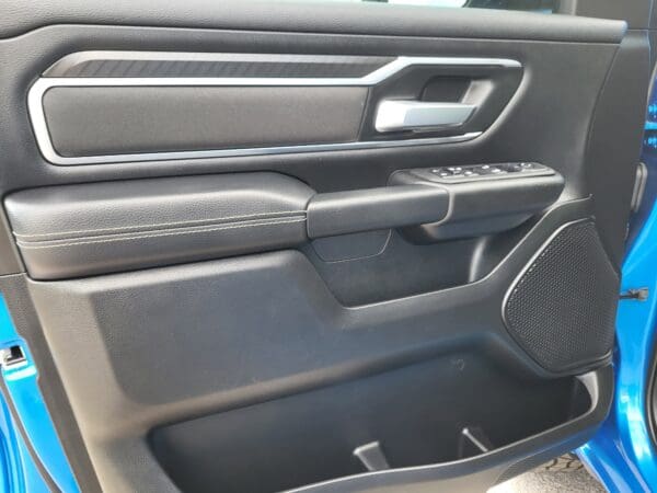 2025 Ram 1500 - Image 6
